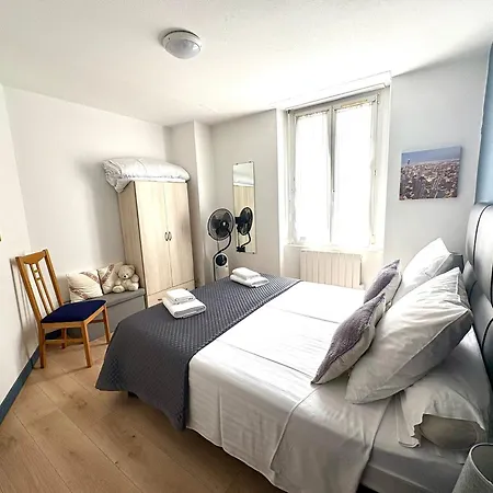 Chez Lucia Climatise * Périgueux